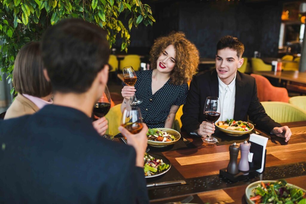 How to Enjoy Best Business Lunch in Dubai Without Overspending Money
